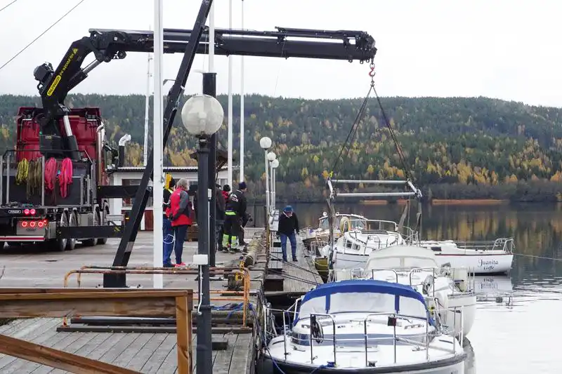 Båtupptagning hos BK-Flottaren Båtupptagning hos BK-Flottaren