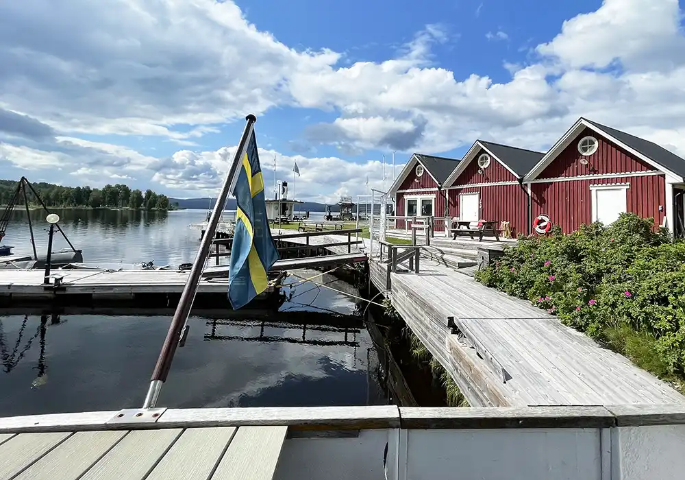 Medlemsbryggorna med bodarna hos BK-Flottaren Medlemsbryggorna med bodarna hos BK-Flottaren